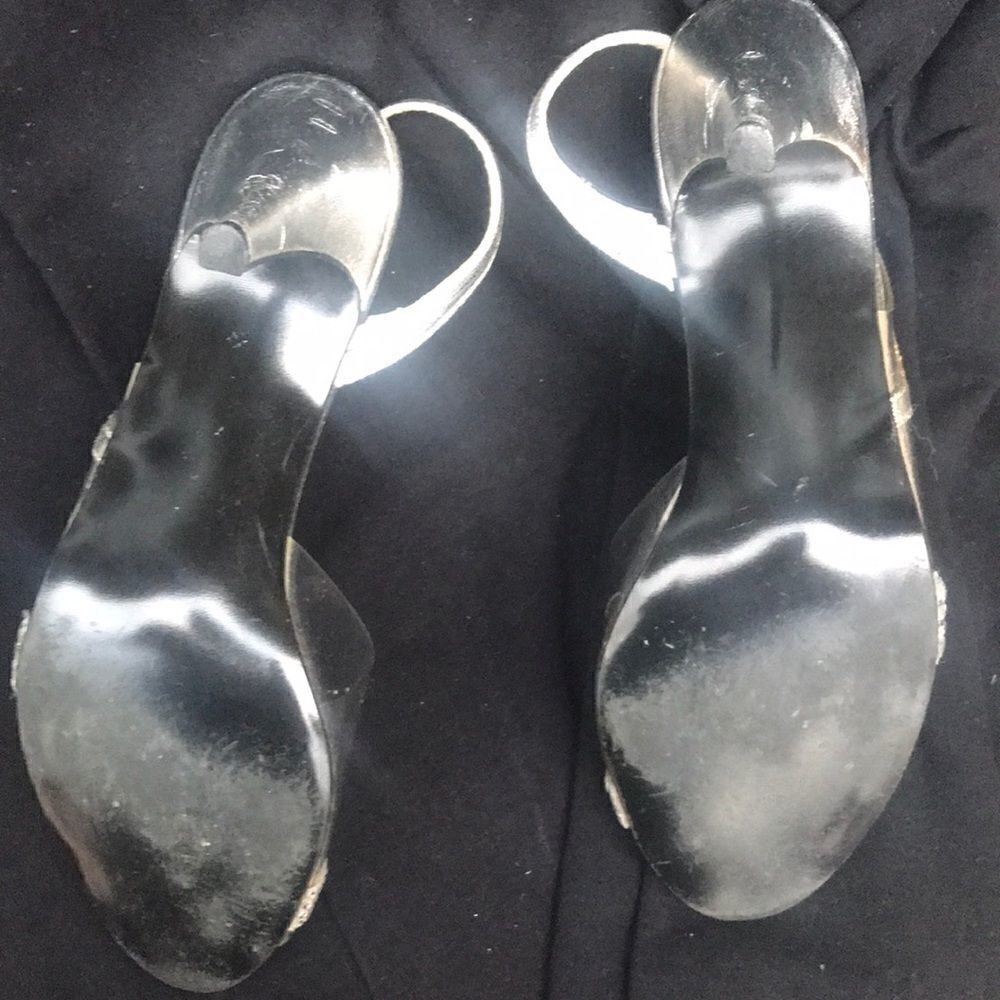 Silver Private Collection Slingback Heel - Picture 3 of 6